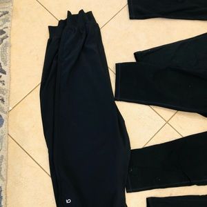 Lot of 4 Ladies Gap leggings Size Large 3 leggings and 1 jogger -